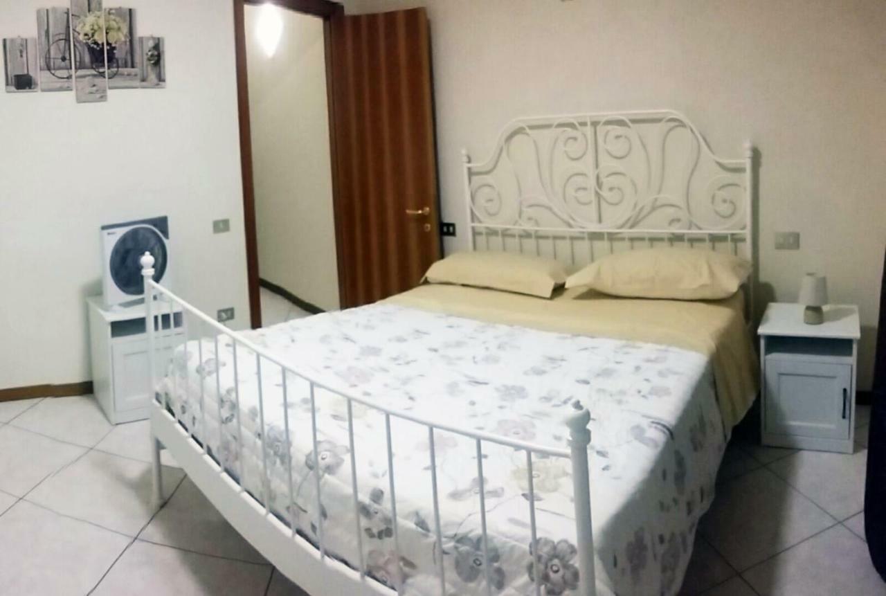 Porto SantʼElpidio Affittacamere Lo Scoiattolo Di Mannocchi Lorella מראה חיצוני תמונה
