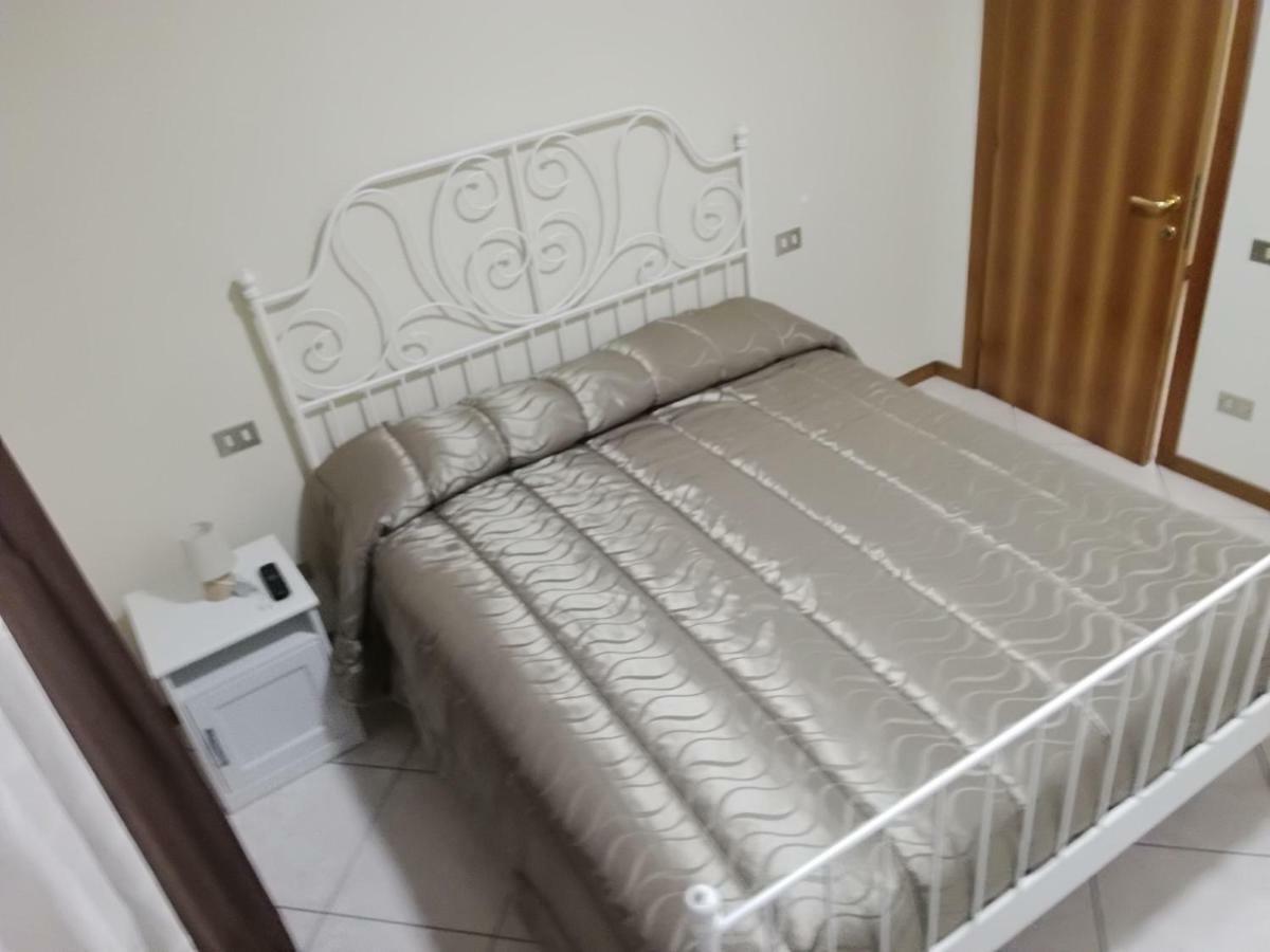 Porto SantʼElpidio Affittacamere Lo Scoiattolo Di Mannocchi Lorella מראה חיצוני תמונה