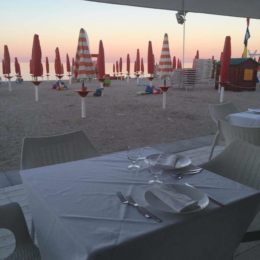 Porto SantʼElpidio Affittacamere Lo Scoiattolo Di Mannocchi Lorella מראה חיצוני תמונה